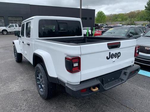 Bright White Clearcoat 2026 Jeep Gladiator 85th Anniversary Edition