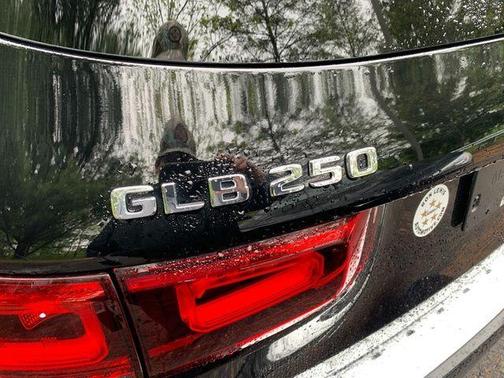 Black 2021 Mercedes-Benz GLB 250 Base 4MATIC