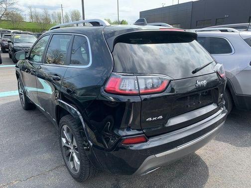 Diamond Black 2019 Jeep Cherokee Overland