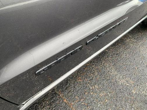 Granite Crystal Clearcoat Metallic 2021 Jeep Grand Cherokee Laredo X