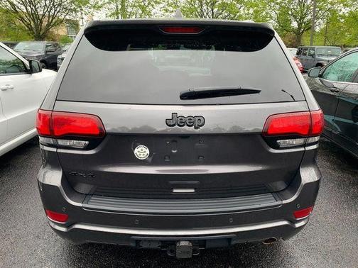 Granite Crystal Clearcoat Metallic 2021 Jeep Grand Cherokee Laredo X
