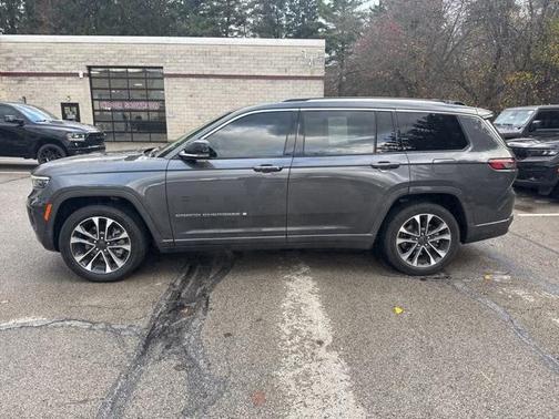 2022 Jeep Grand Cherokee L Overland