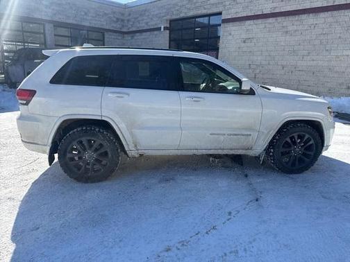2020 Jeep Grand Cherokee Altitude