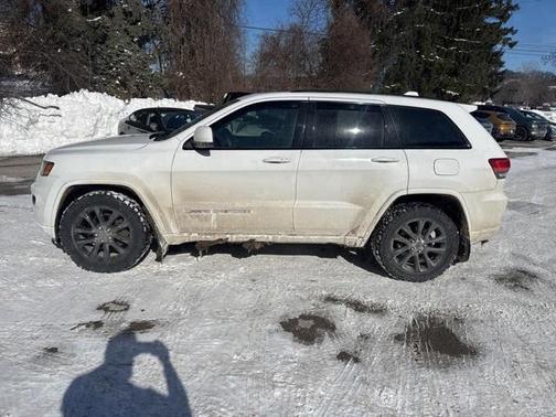 2020 Jeep Grand Cherokee Altitude