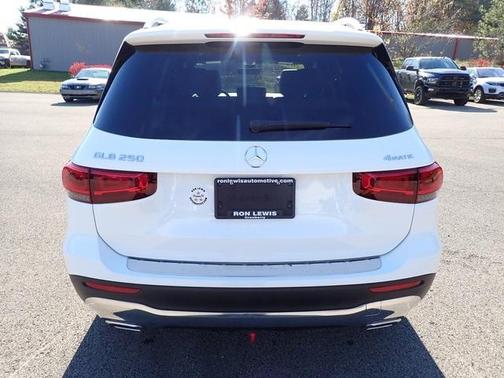 2022 Mercedes-Benz GLB 250 Base 4MATIC