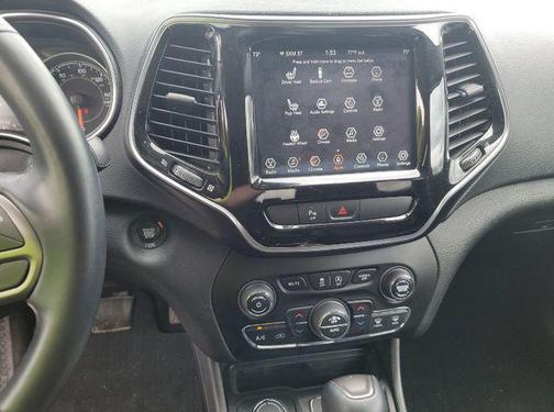 Bright White Clearcoat 2019 Jeep Cherokee Limited