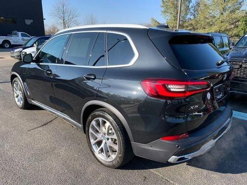 Black Sapphire Metallic 2023 BMW X5 xDrive40i