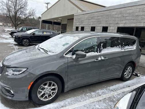 2021 Chrysler Pacifica Touring