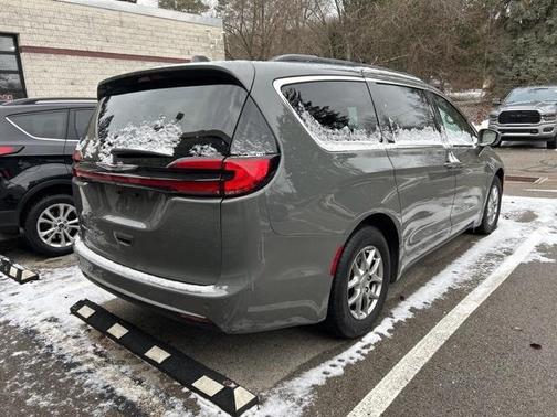 2021 Chrysler Pacifica Touring