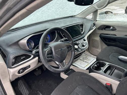 2021 Chrysler Pacifica Touring