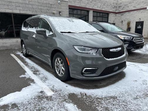 2021 Chrysler Pacifica Touring