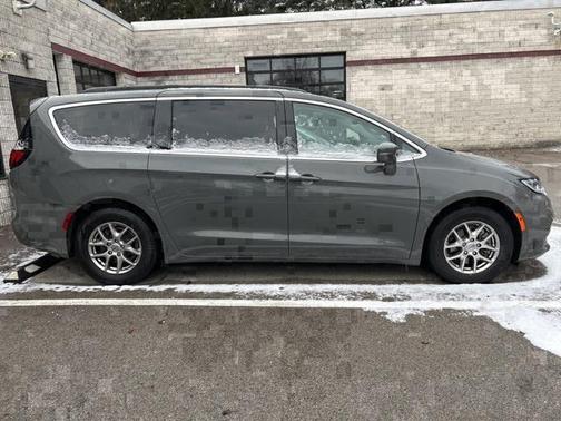 2021 Chrysler Pacifica Touring