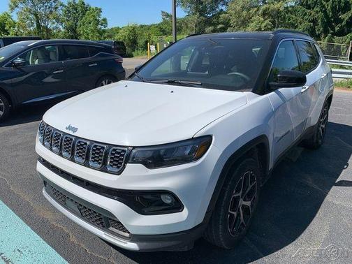 Bright White Clearcoat 2024 Jeep Compass Limited