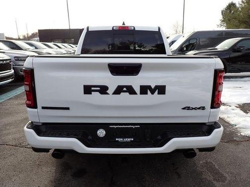 Bright White Clearcoat 2026 RAM 1500 Big Horn/Lone Star