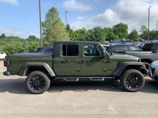 Sarge Green Clearcoat 2021 Jeep Gladiator Sport