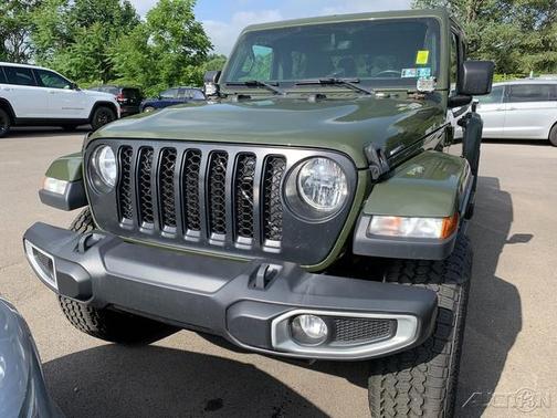 Sarge Green Clearcoat 2021 Jeep Gladiator Sport