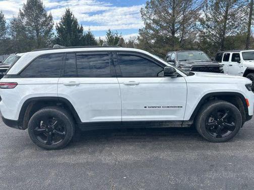 2023 Jeep Grand Cherokee Altitude