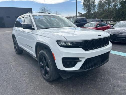 2023 Jeep Grand Cherokee Altitude