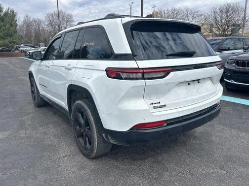 2023 Jeep Grand Cherokee Altitude