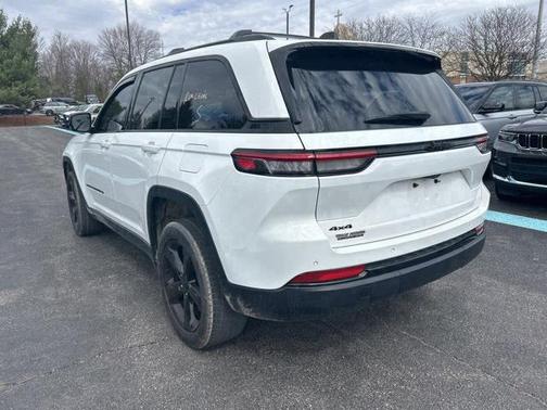 2023 Jeep Grand Cherokee Altitude
