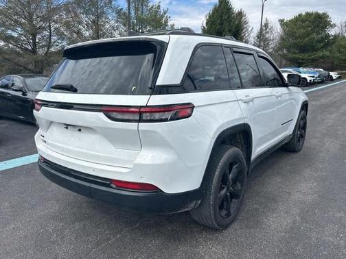2023 Jeep Grand Cherokee Altitude