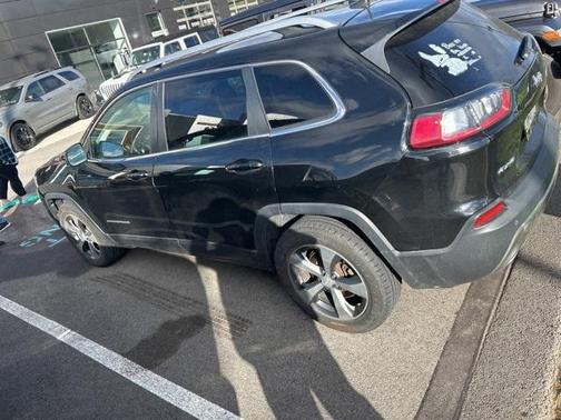 Diamond Black 2019 Jeep Cherokee Limited