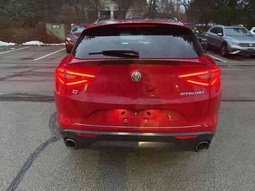 2019 Alfa Romeo Stelvio Base