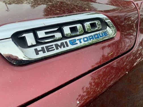 Delmonico Red Pearlcoat 2021 RAM 1500 Limited