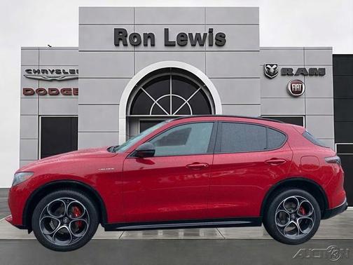 Rosso 2024 Alfa Romeo Stelvio Veloce