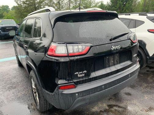 Diamond Black 2019 Jeep Cherokee Latitude Plus
