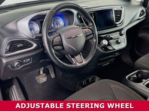 Velvet Red Pearlcoat 2020 Chrysler Pacifica Touring