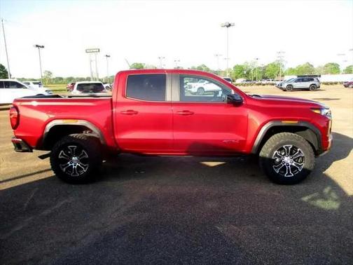2024 GMC Canyon Base