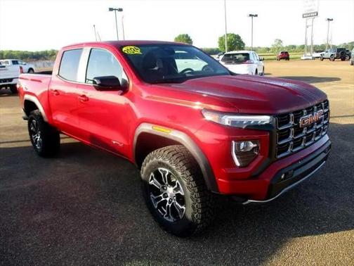 2024 GMC Canyon Base