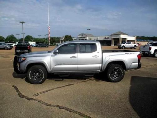 2018 Toyota Tacoma SR5