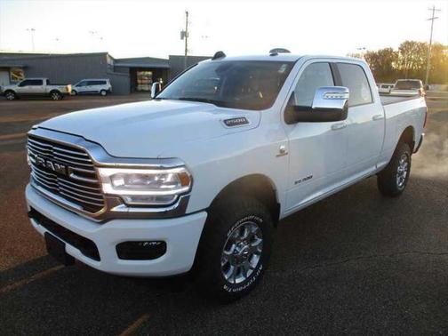 2024 RAM 2500 Laramie Crew Cab 4x4 6'4' Box