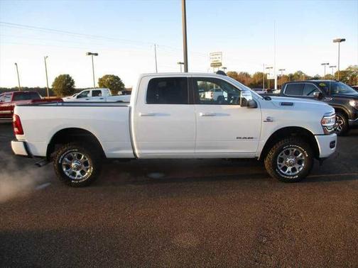 2024 RAM 2500 Laramie Crew Cab 4x4 6'4' Box