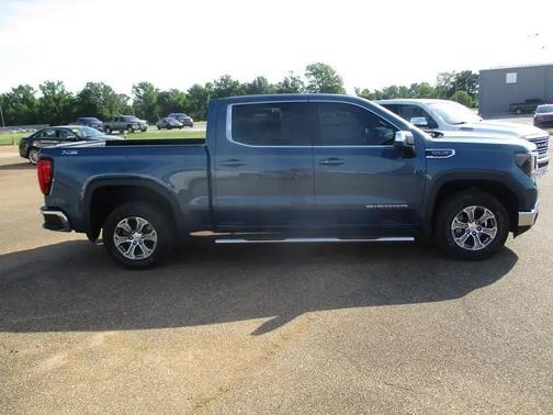 Downpour Metallic 2024 GMC Sierra 1500 SLE