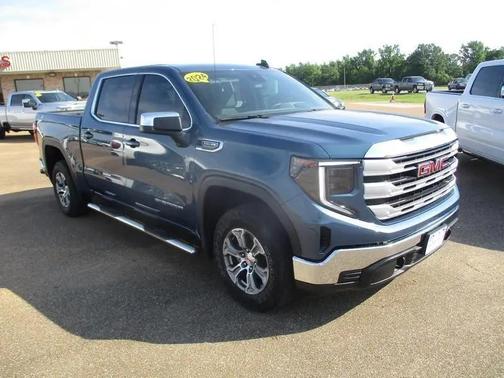 Downpour Metallic 2024 GMC Sierra 1500 SLE
