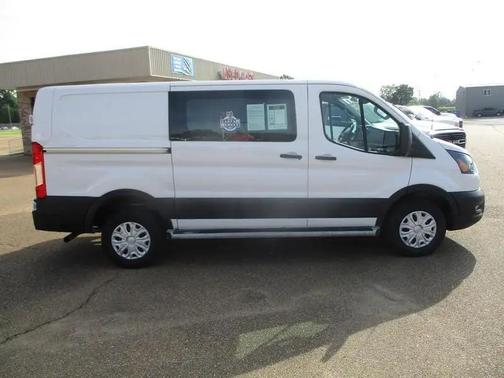 Oxford White 2025 Ford Transit-250 Base