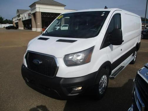 Oxford White 2025 Ford Transit-250 Base