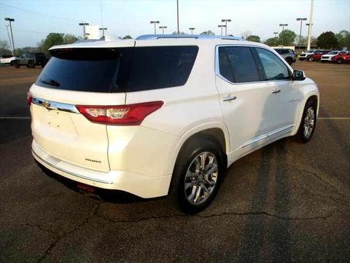 2021 Chevrolet Traverse Premier
