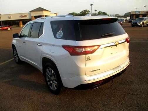 2021 Chevrolet Traverse Premier