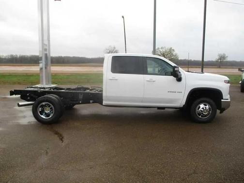 2026 Chevrolet Silverado 3500 LT