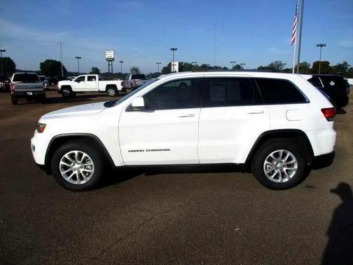2021 Jeep Grand Cherokee Laredo