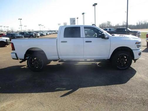 Bright White Clearcoat 2026 RAM 2500 Tradesman Crew Cab 4x4 6'4' Box