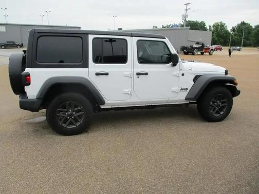 Bright White Clearcoat 2024 Jeep Wrangler Sport S
