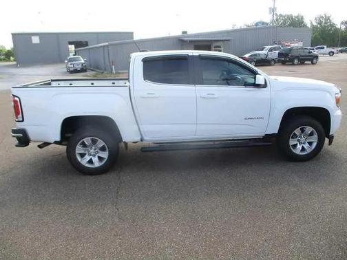 Summit White 2016 GMC Canyon SLE