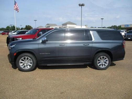 Shadow Gray Metallic 2021 Chevrolet Suburban Premier
