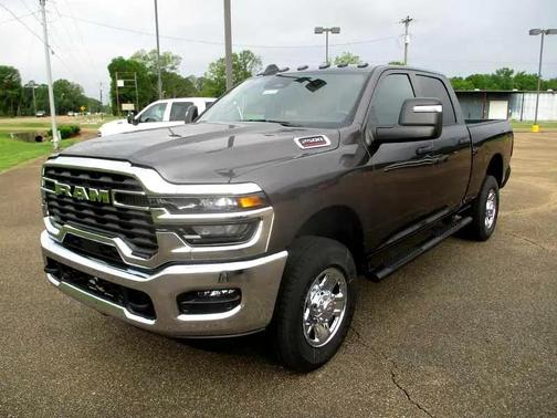 2025 RAM 2500 Tradesman Crew Cab 4x4 6'4' Box