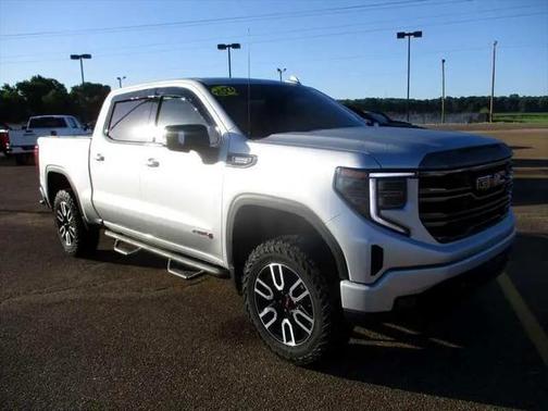 2022 GMC Sierra 1500 AT4